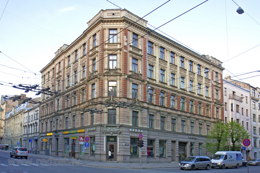 Rīga, Ģertrūdes iela 49