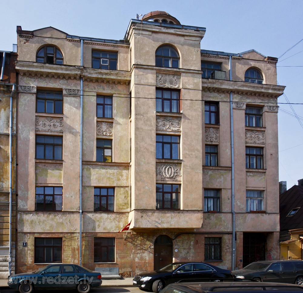 Rīga, Jēzusbaznīcas iela 5