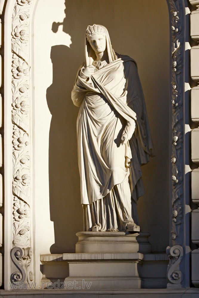 Sculpture on the Benjamins’ House Facade, Riga