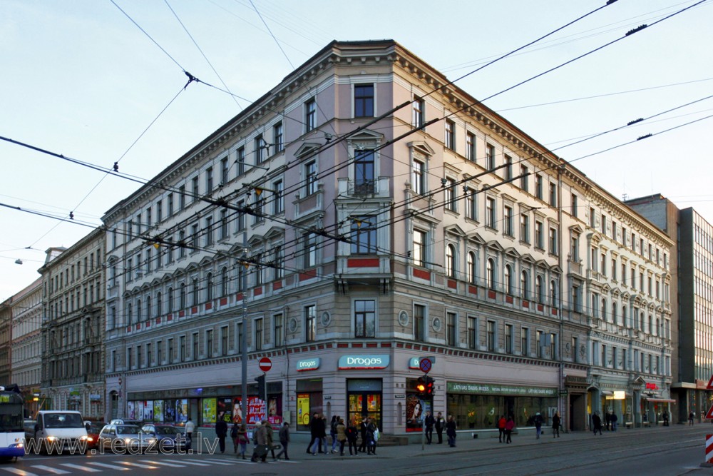 Latvijas Dabas muzejs (Kr Barona 4)