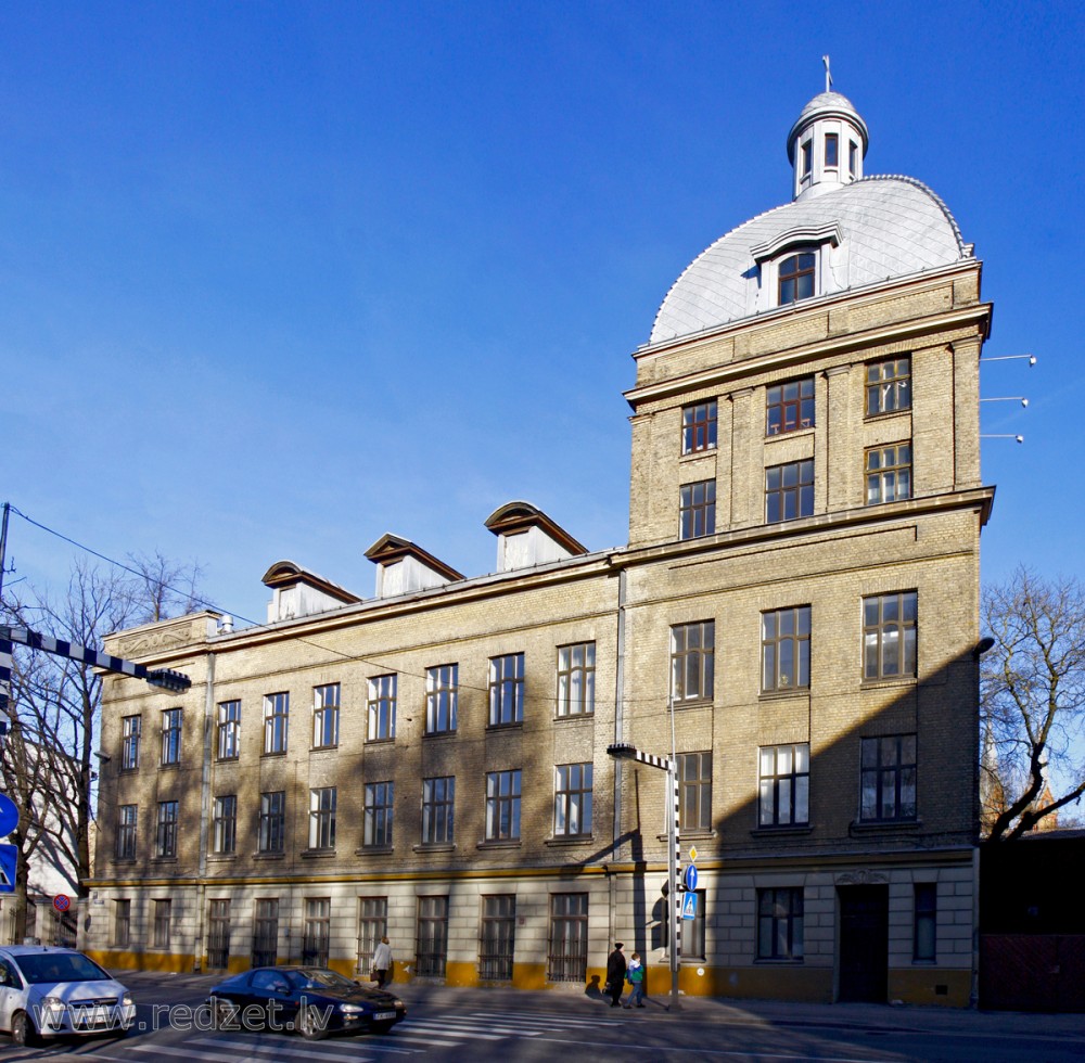 Rīga, Lāčplēša iela 117