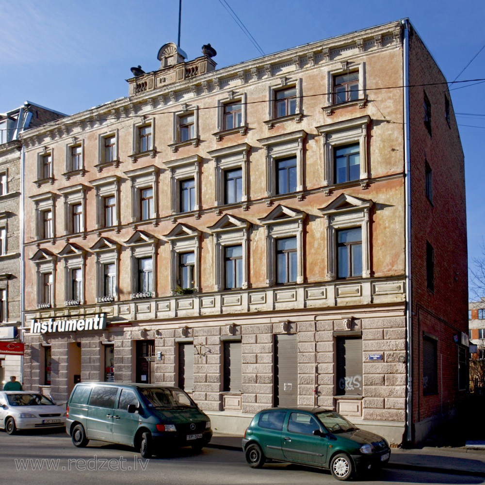 Rīga, Firsa Sadovņikova iela 13