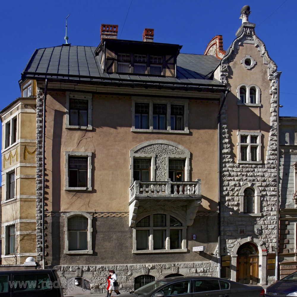 Rīga, Skolas iela 3