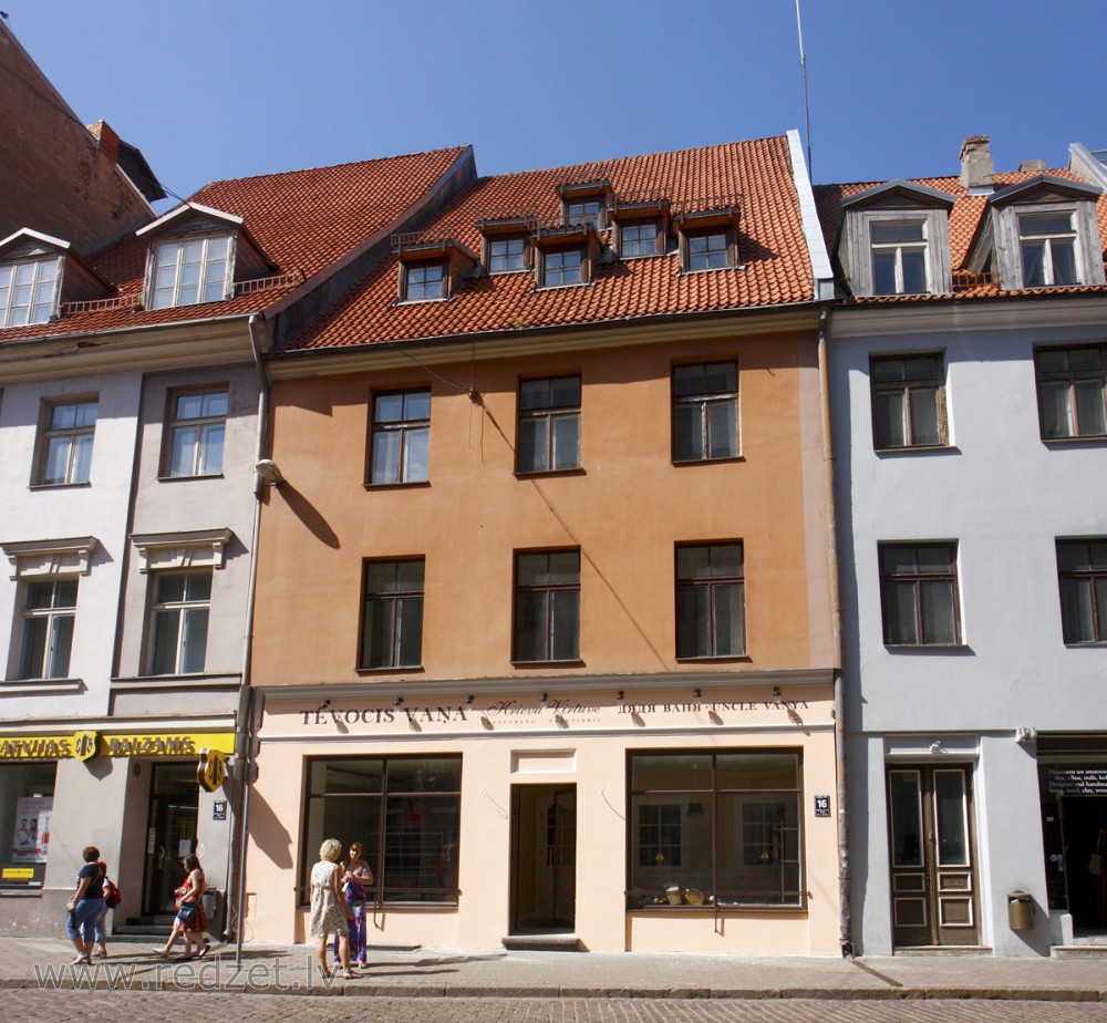 Restorāns "Tēvocis Vaņa" (Smilšu iela 16)