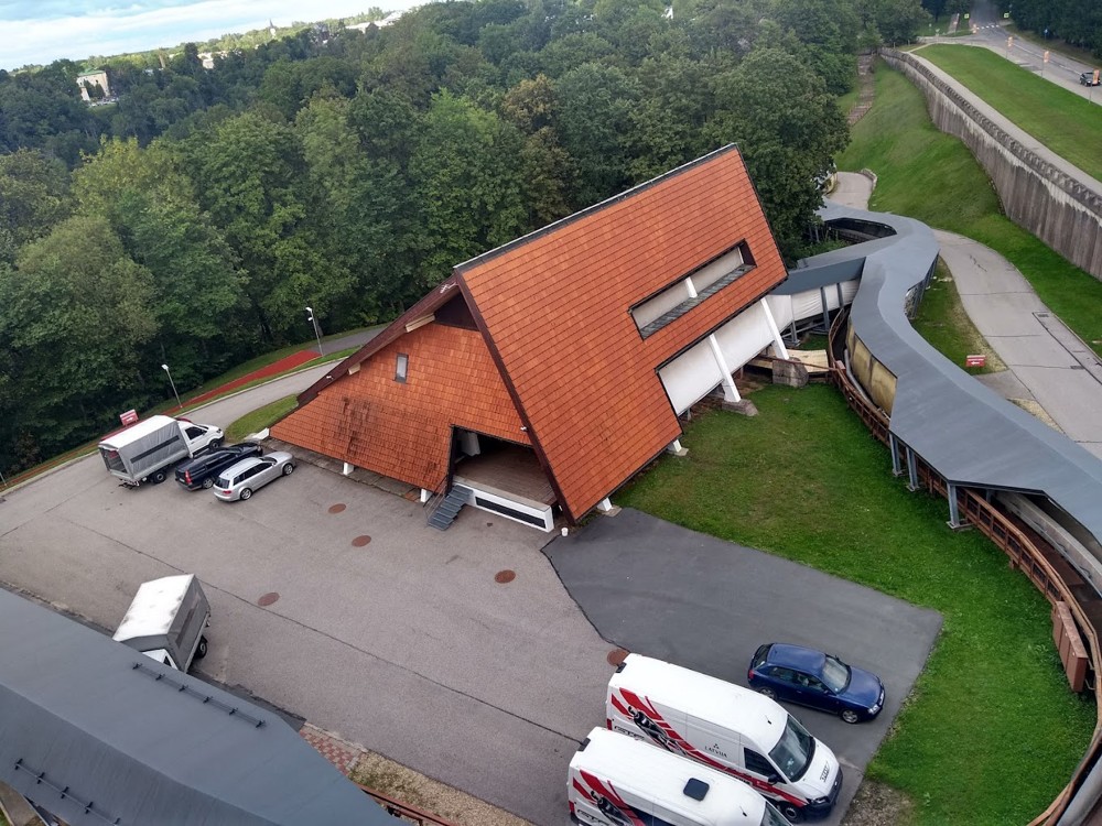 Bobsleja un kamaniņu trase "Sigulda"