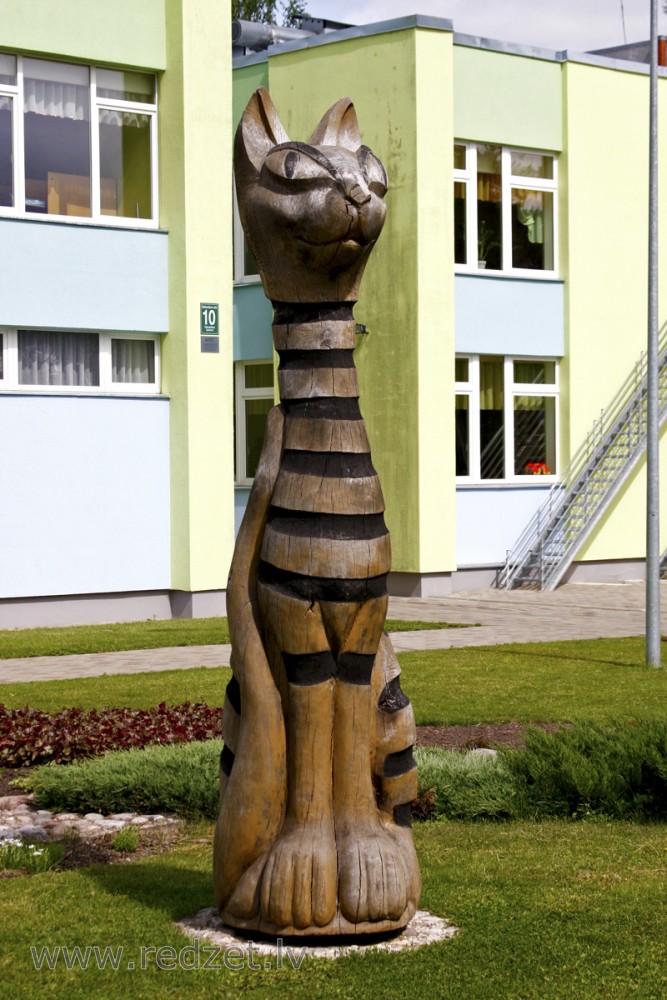 Agneses Rudzītes skulptūra “Kaķis”