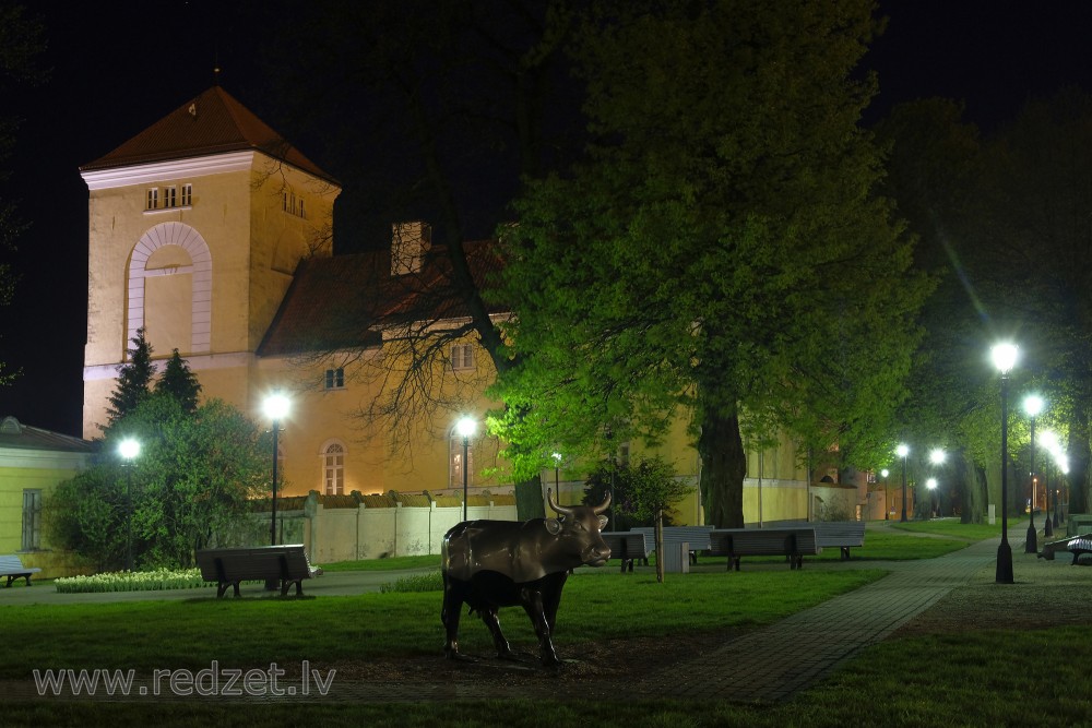 Ventspils viduslaiku pils naktī