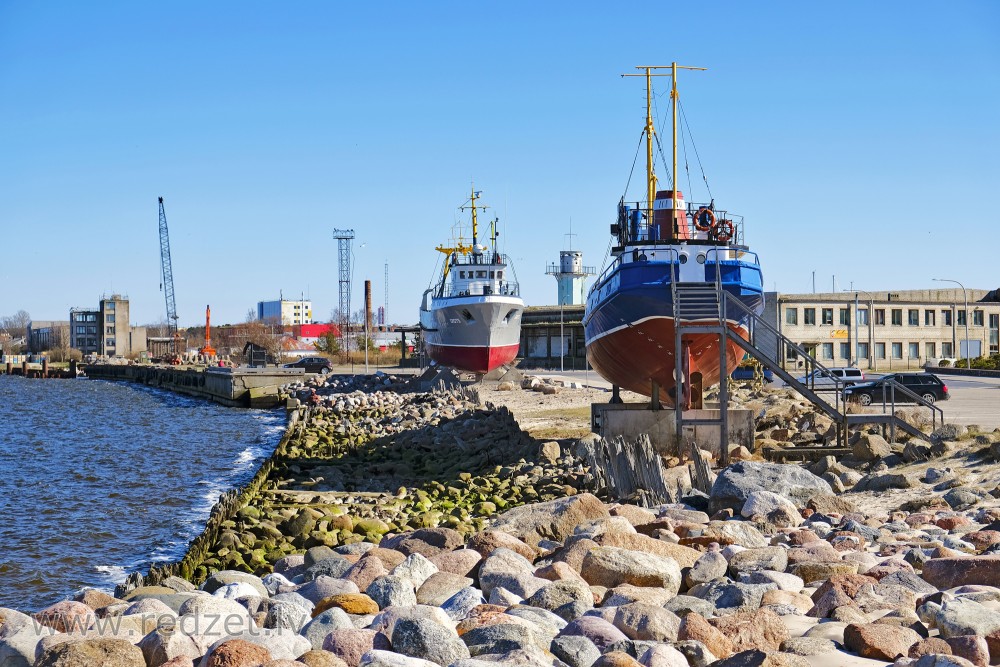 Zvejas kuģi "Azova" un "Grots", Ventspils