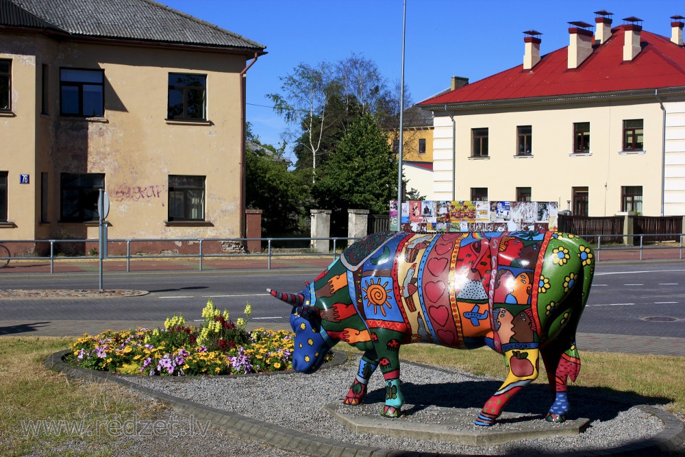 Life is Beautiful (sculptor Marius Jonutis)