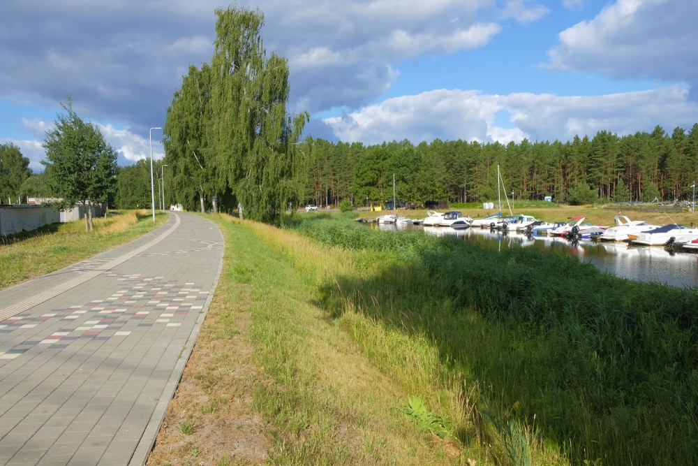 Pedestrian path along Vecgauja in Carnikava
