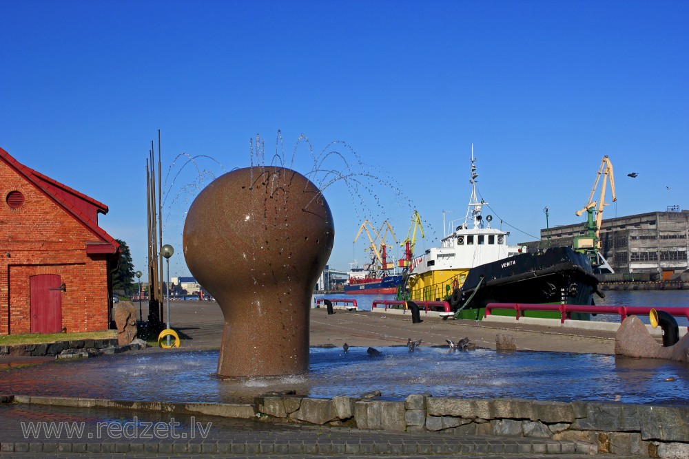 Fountain "Ship Observer" in Ventspils