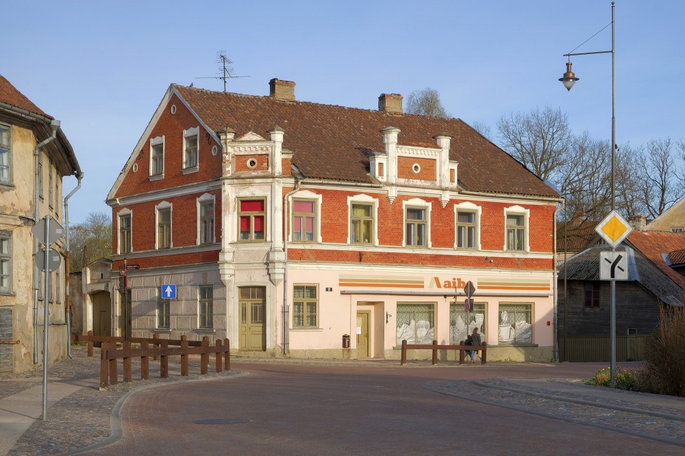 Jelgavas iela 12, Kuldīga Jelgavas iela 12, Kuldīga