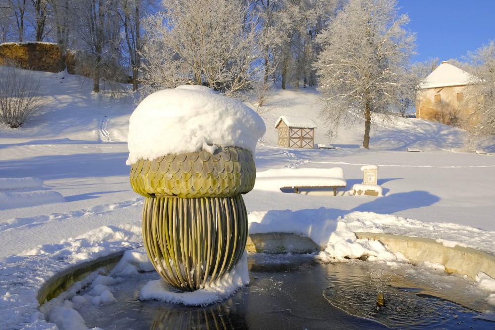 Zīle – strūklaka ziemā, Kandava