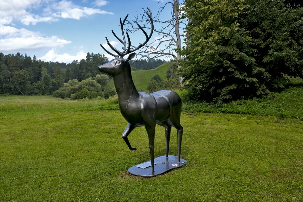 Deer sculpture (Tērvete village)