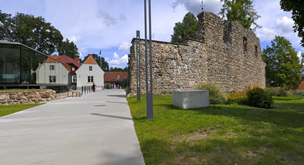 Exposition "de Woldemer" and Valmiera Castle Ruins