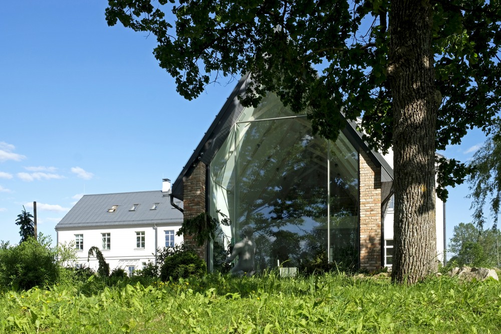 Barbele Boys School from Chapel Side