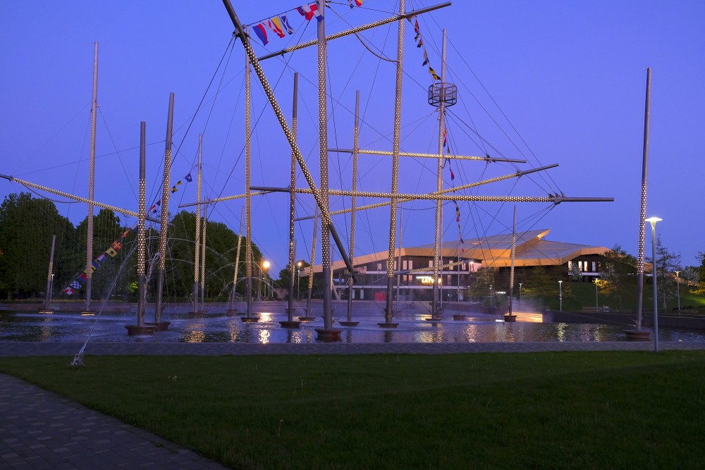 Fountain "Frigate WHALE" at Night