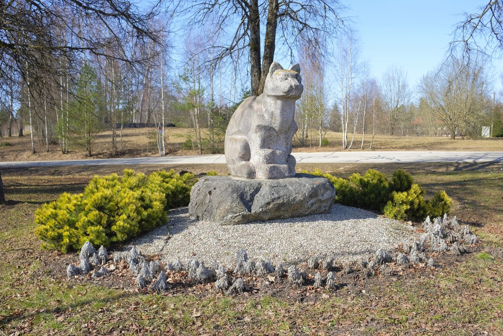 Cat sculpture in Sigulda