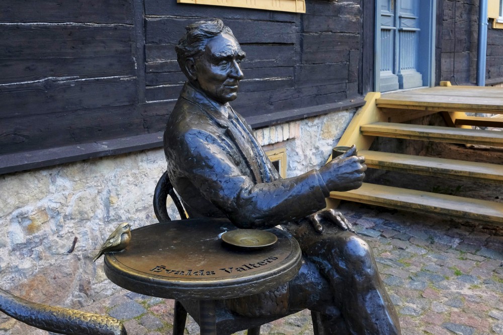 Monument to Evalds Walter