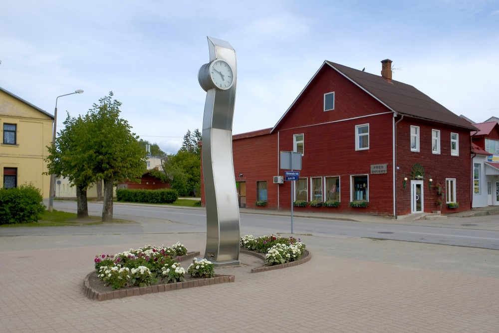 Pulkstenis "Gulbis", Gulbene