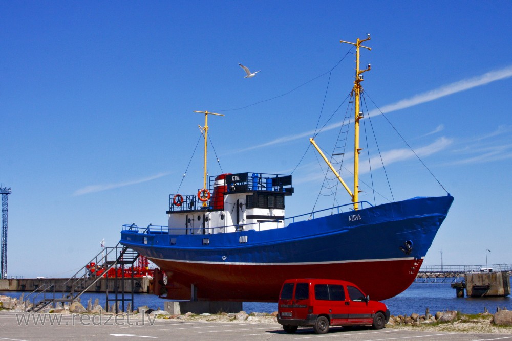 Mounted Exhibit  - Fishing Boat „Azova”