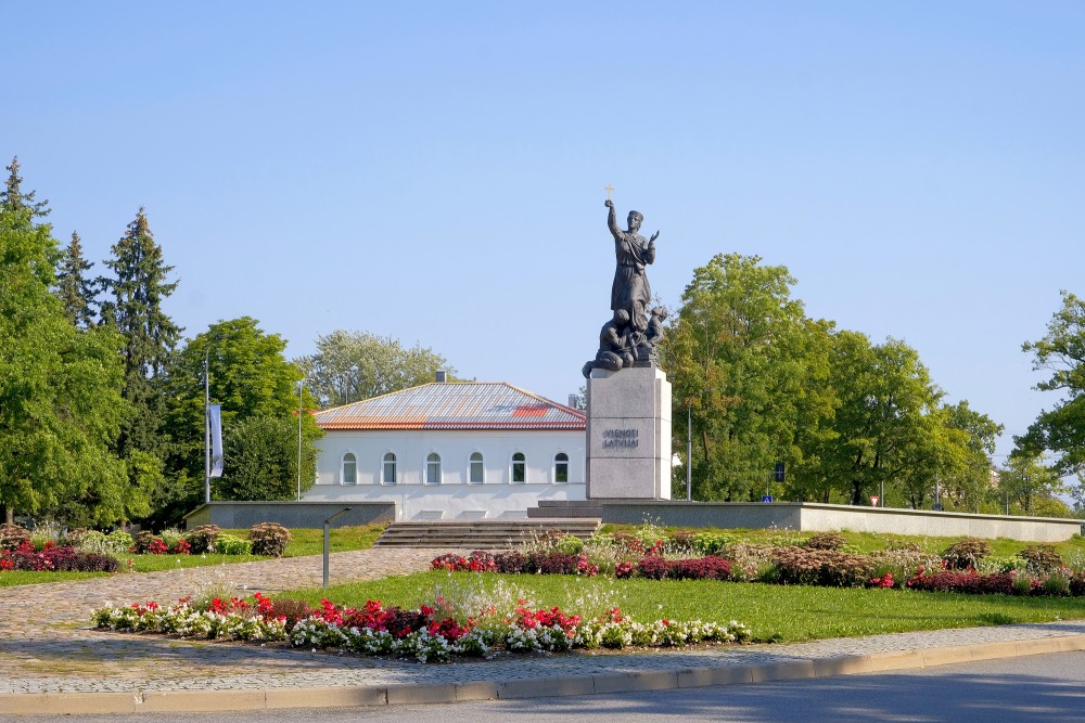 "United Latvia" Monument