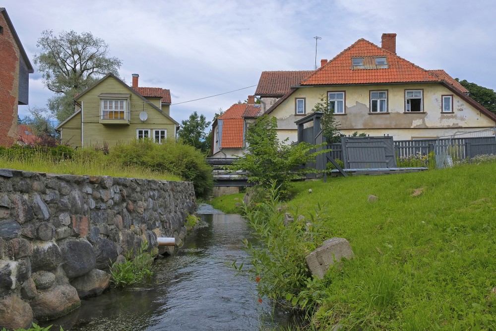 Alekšupīte starp Pasta un Skolas ielu Alekšupīte starp Pasta un Skolas ielu