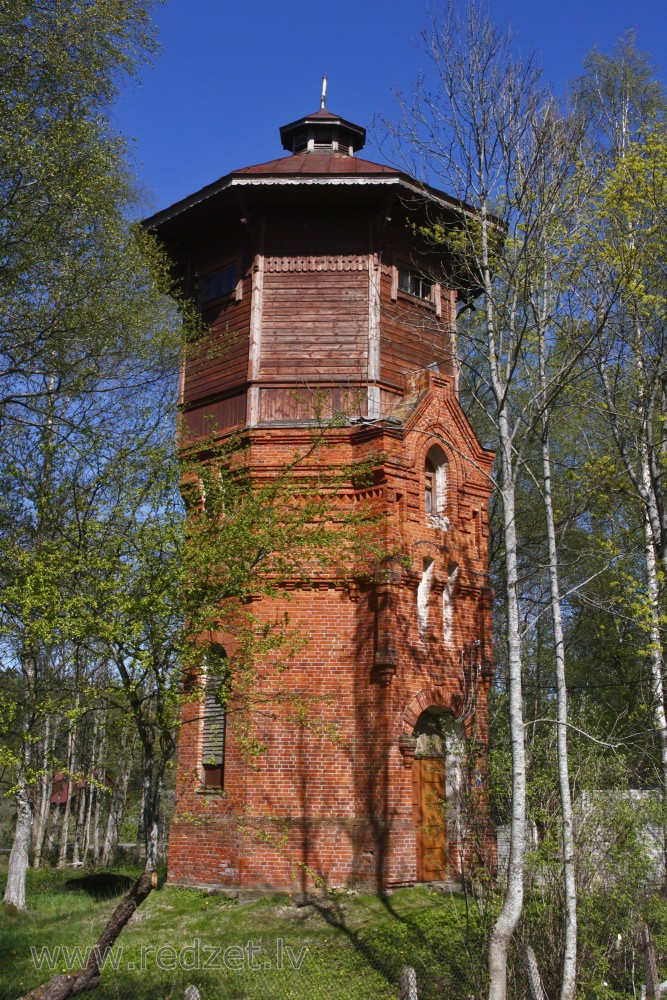 Ugāles dzelzceļa stacijas ūdenstornis