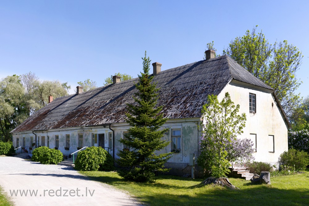 Pļavmuiža Meeting House