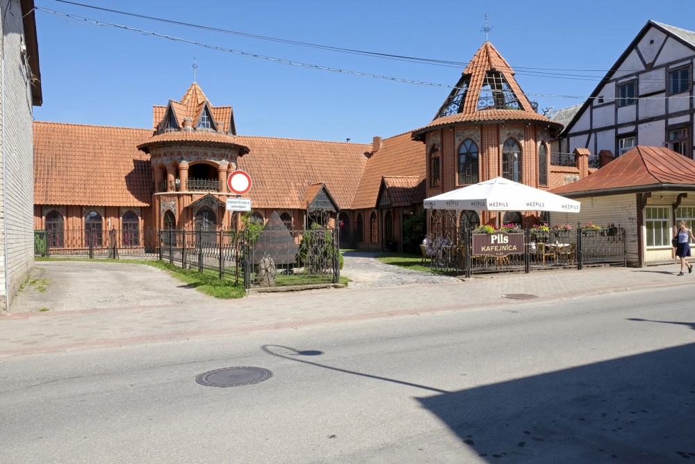 Pils kafejnīca, Tukums