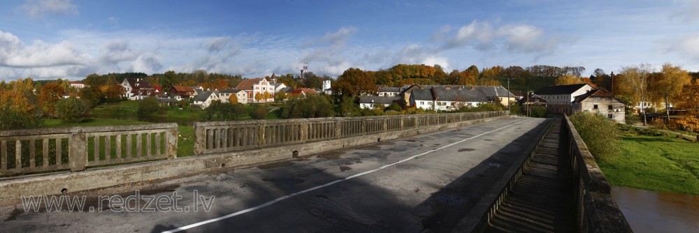 Sabiles panorāma rudenī