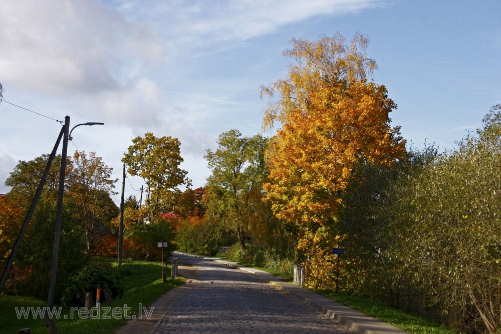 Lāčplēša iela Sabilē