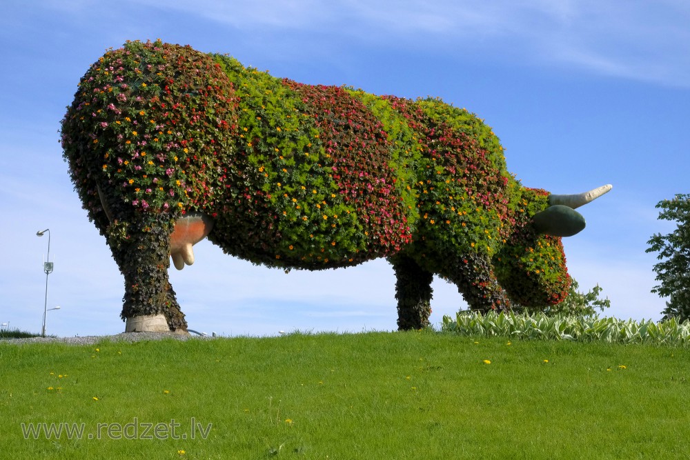 Flower bed "Flower Cow" in Ventspils, Latvia