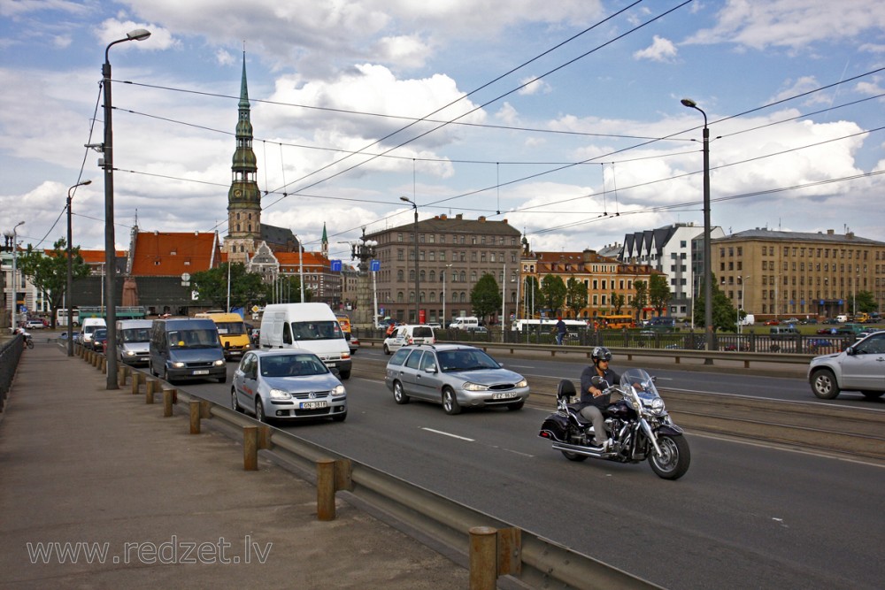 Rīga (skats no akmens tilta)