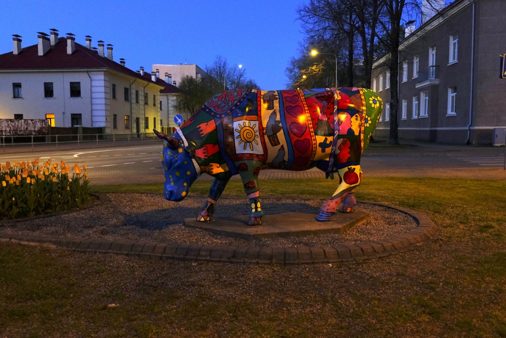 Sculpture "Life is Beautiful"  at Night