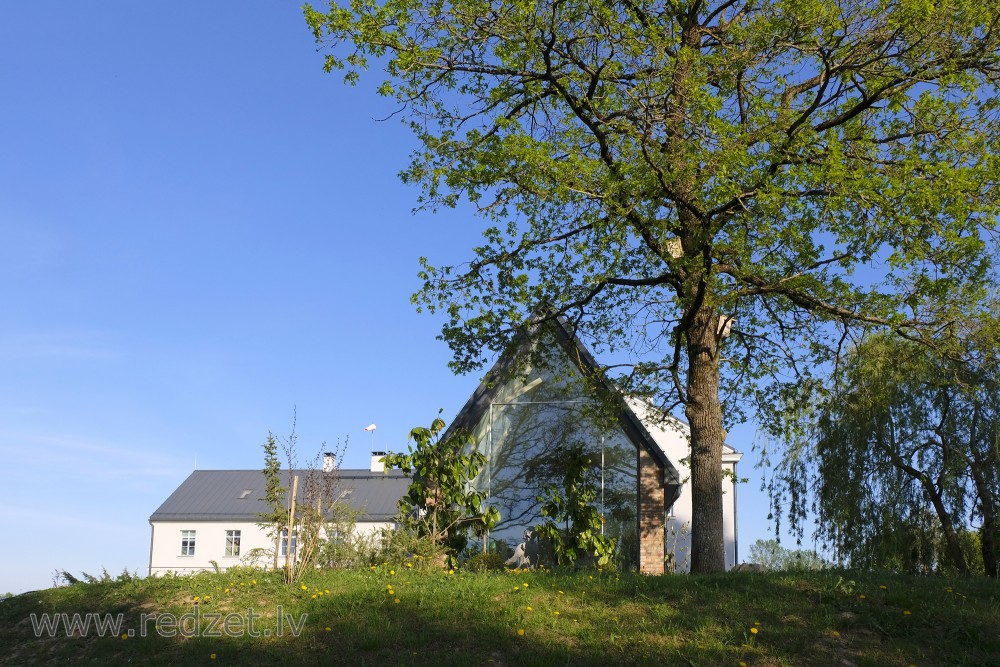 Barbele Boys School ''Roots and Wings'' from Chapel Side