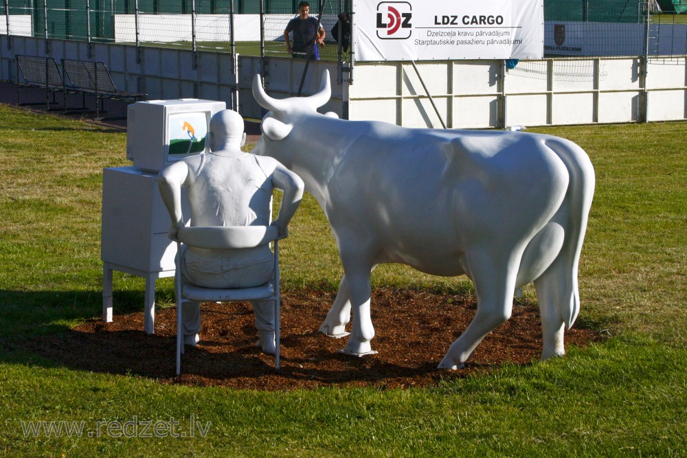 Sculpture – Keeping a Clean Sheet (Ventspils)