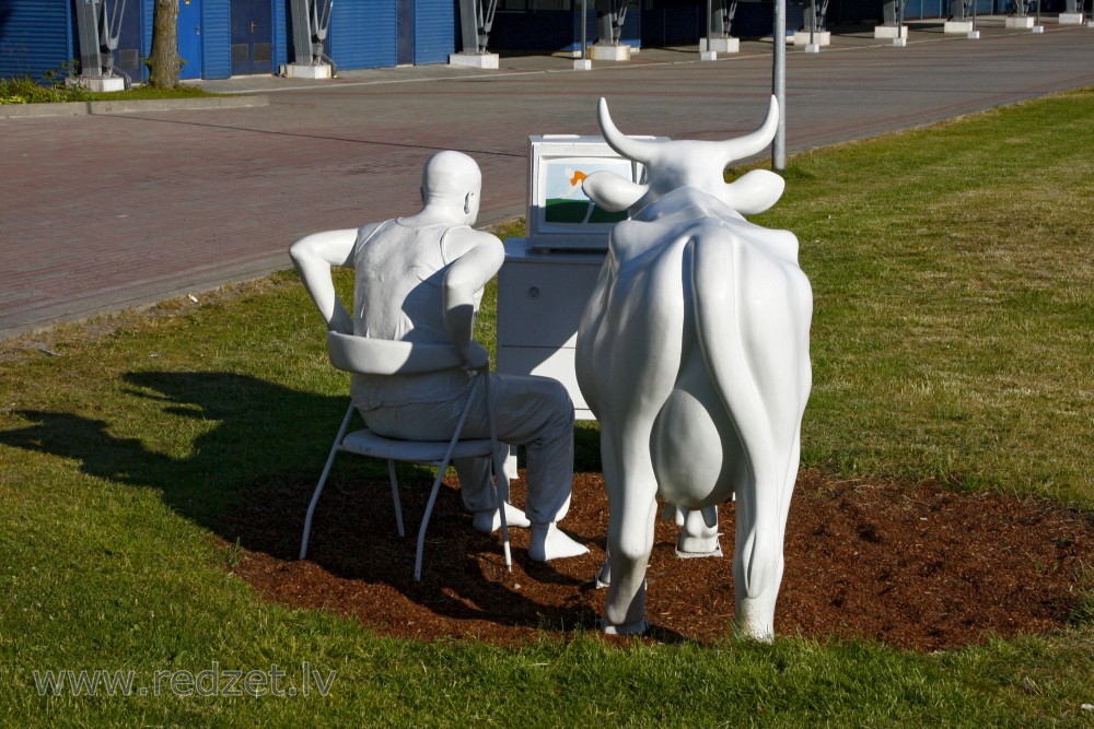 Sculpture – Keeping a Clean Sheet (Ventspils)