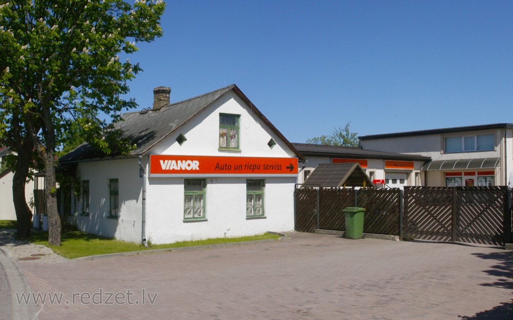 Riepu serviss Iecavas 39, Ventspils