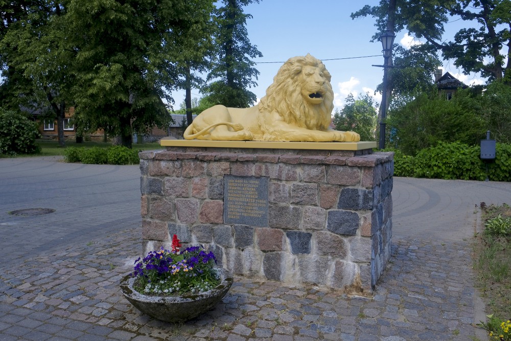 Lauvas skulptūra Jaunjelgavā