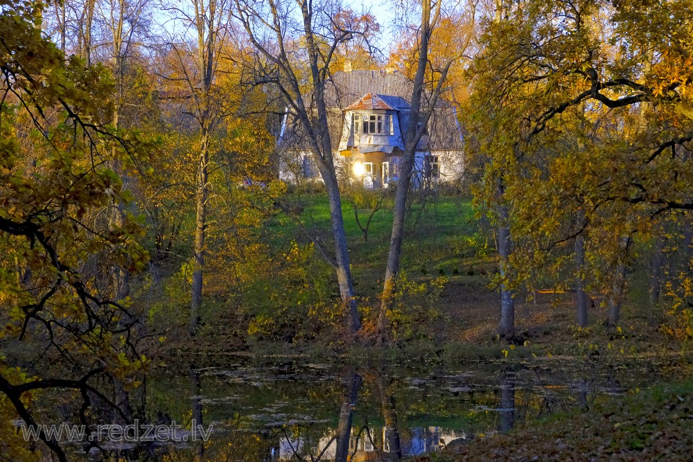 Smiltene Park in Autumn