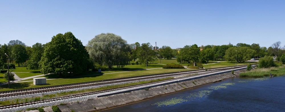 Bridge Garden Panorama
