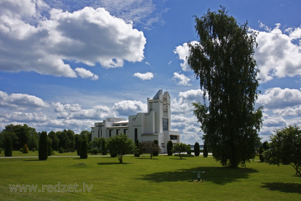 Aizkraukles Svētās Terēzes no Bērna Jēzus Romas katoļu baznīca