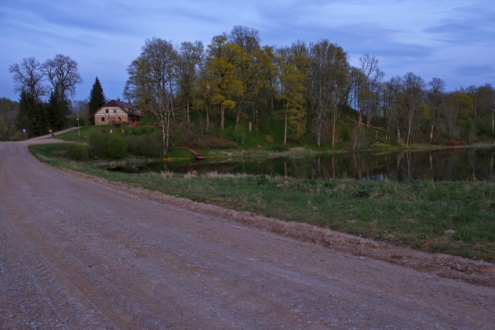 Embūtes nakts ainava