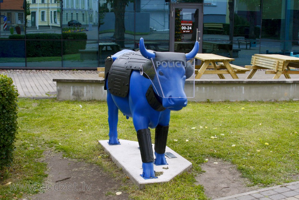 Sculpture – There Must Be order! (Ventspils)