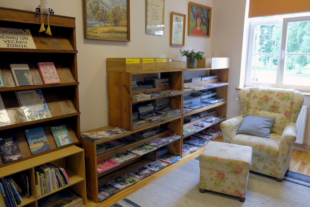 Kaltenes bibliotēka