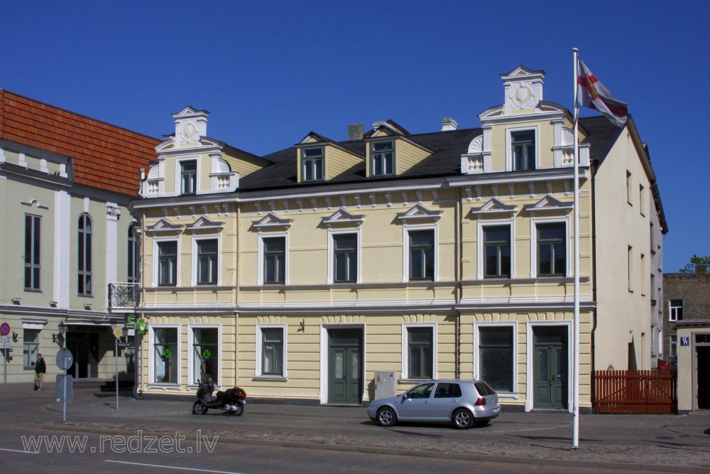 Ventspils, Kuldīgas iela 16