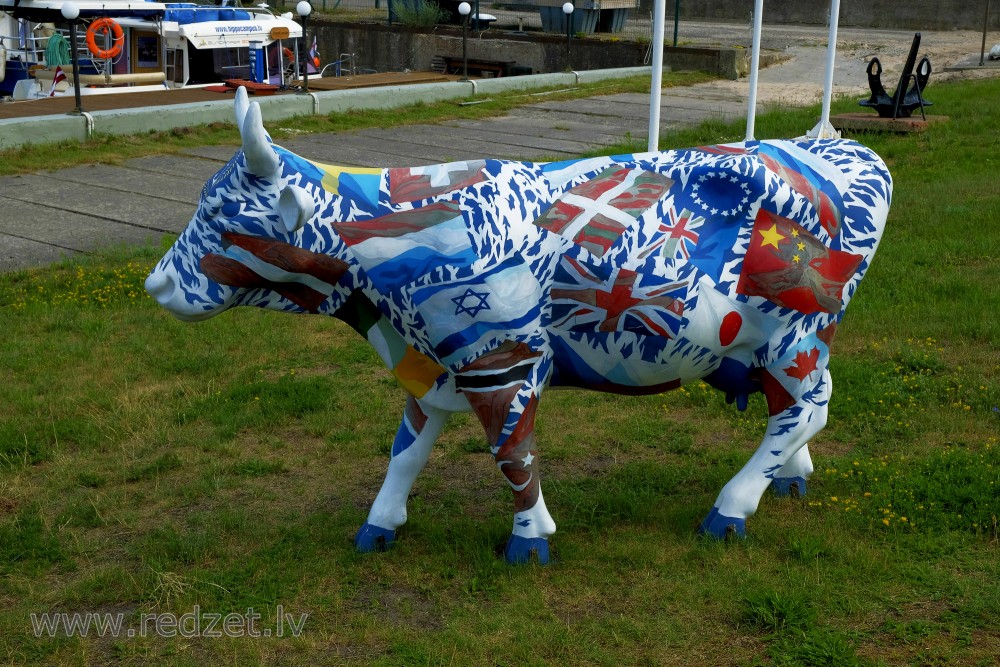 Sculpture "Brīze" in Ventspils, Latvia