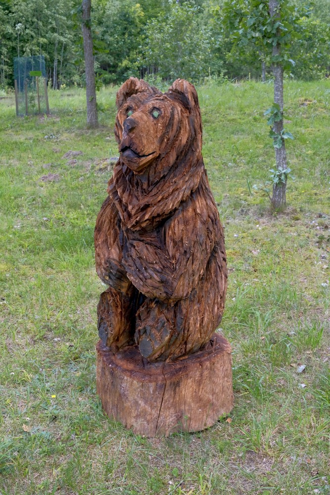 Lāča koka skulptūra Stāmerienā