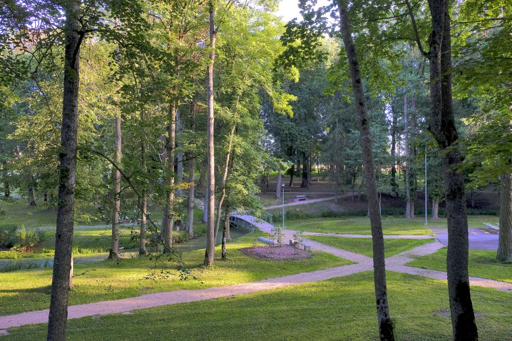 Garozas muižas parks Garozas muižas parks